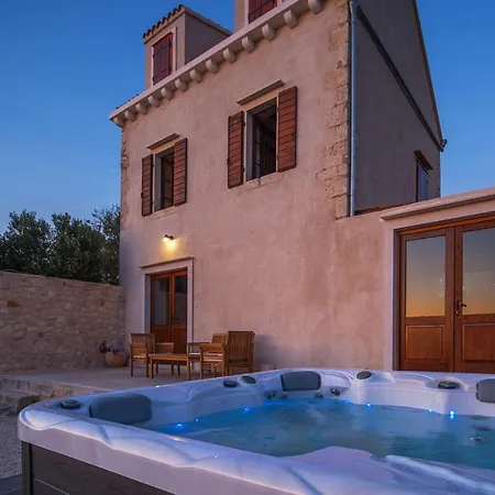 On Bisevo - Transfer And Car Included, 5 Min To The Sea *