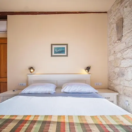 Villa On Bisevo - Transfer And Car Included, 5 Min To The Sea Potok (Bisevo)
