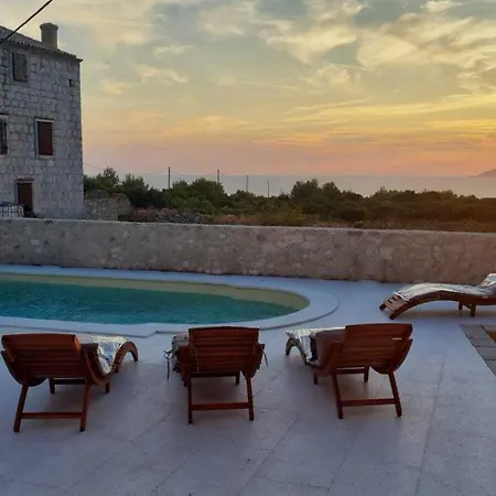 Villa On Bisevo - Transfer And Car Included, 5 Min To The Sea *